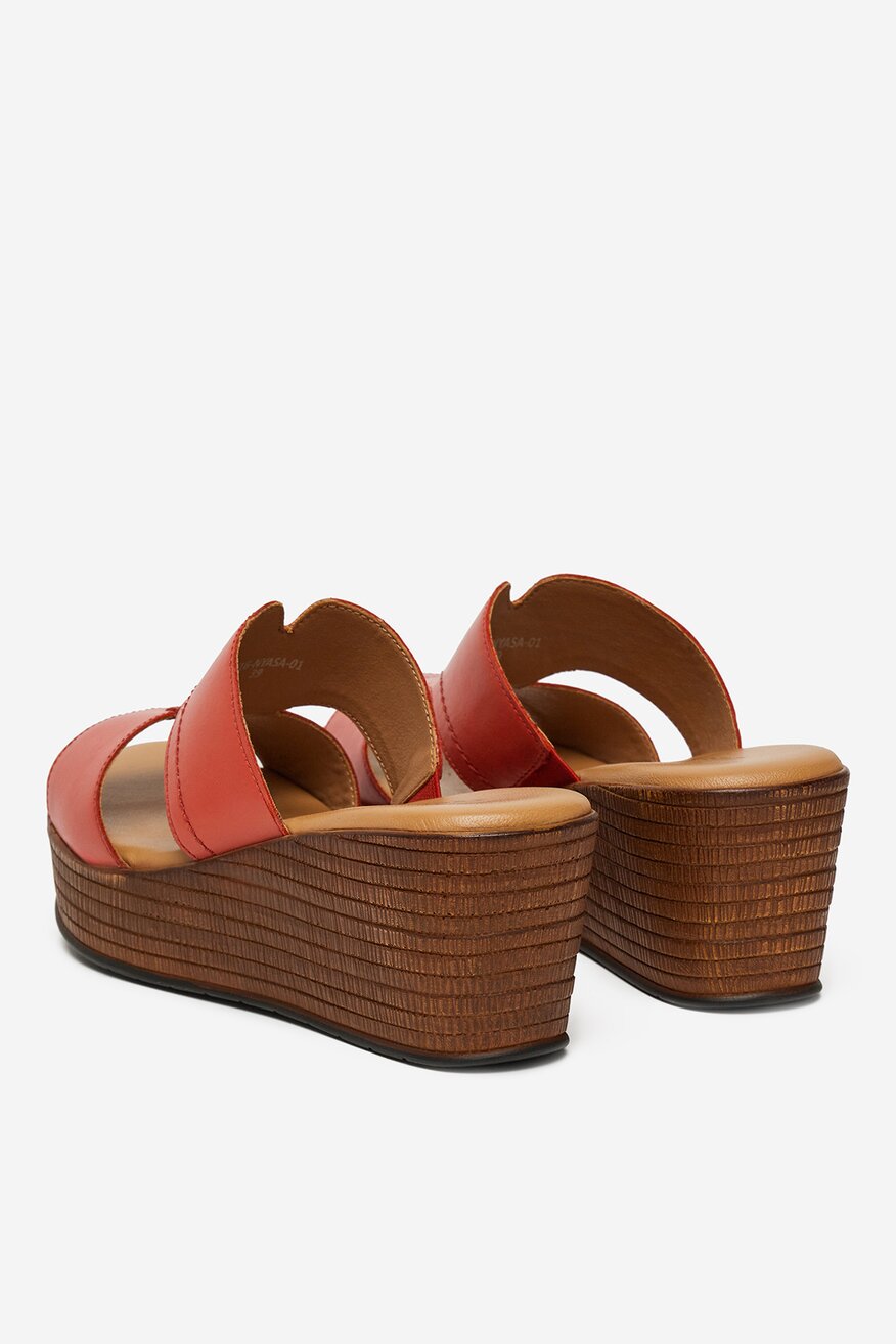 Pantofle Lasocki ČERVENÁ - 5906751020982