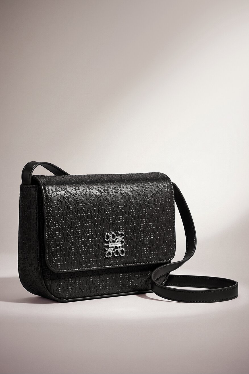 
                Дамска чанта NINE WEST ЧЕРЕН - 5906751396483