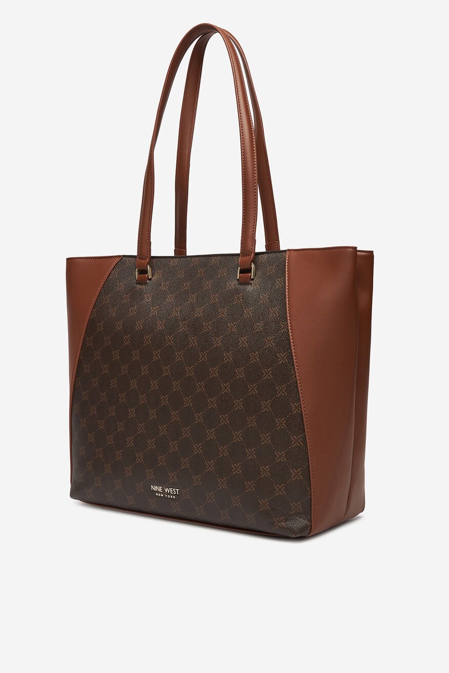 
                Дамска чанта NINE WEST КАФЯВ - 5906751396926