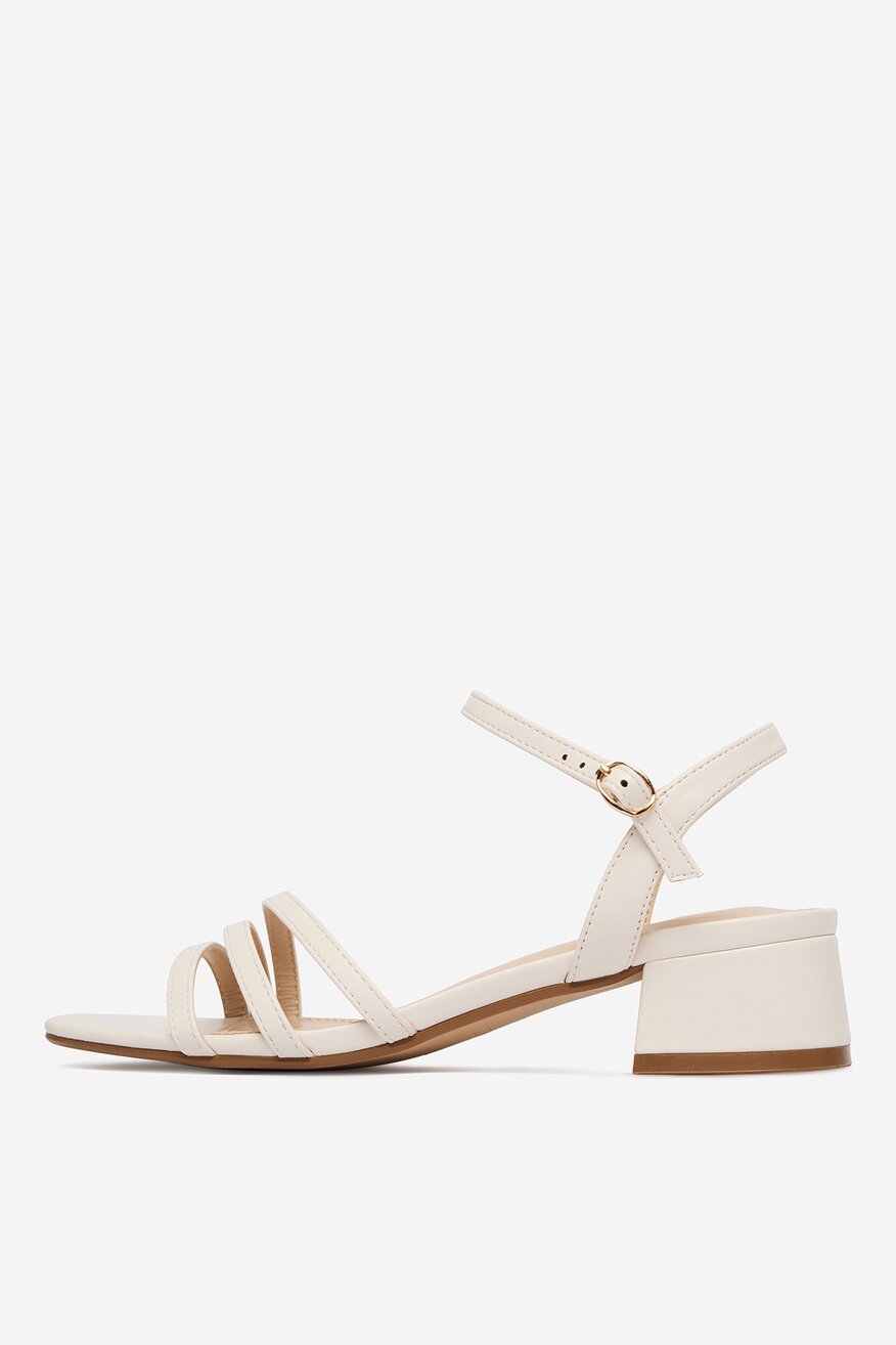 
                Сандали Jenny БЕЖОВ - 5906751709139