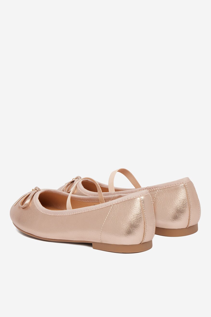 
                Балерина GUESS ЗЛАТИСТ - 5906751844861