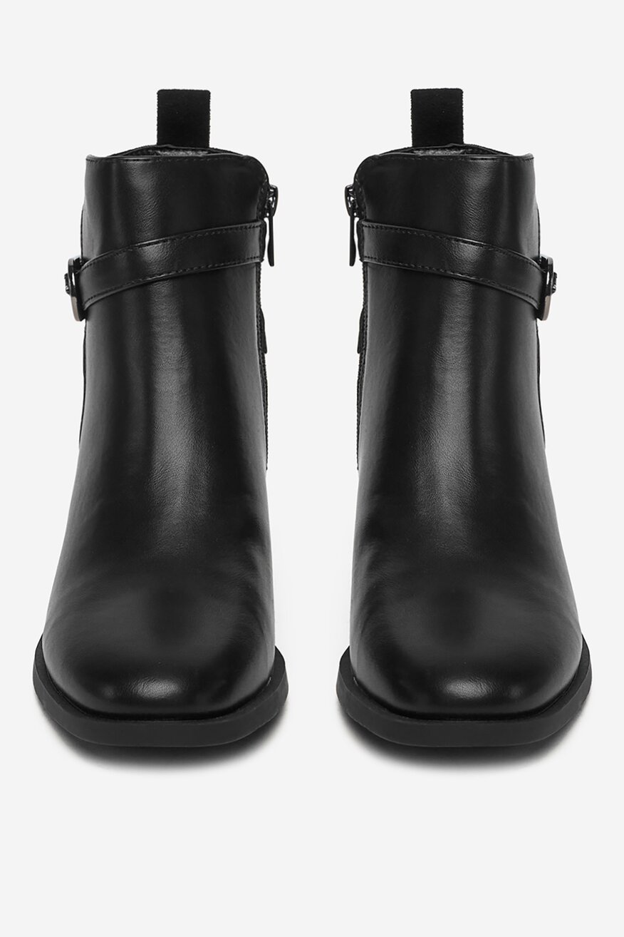 
                Kratke čizme Clara Barson CRNA - 5906751420850