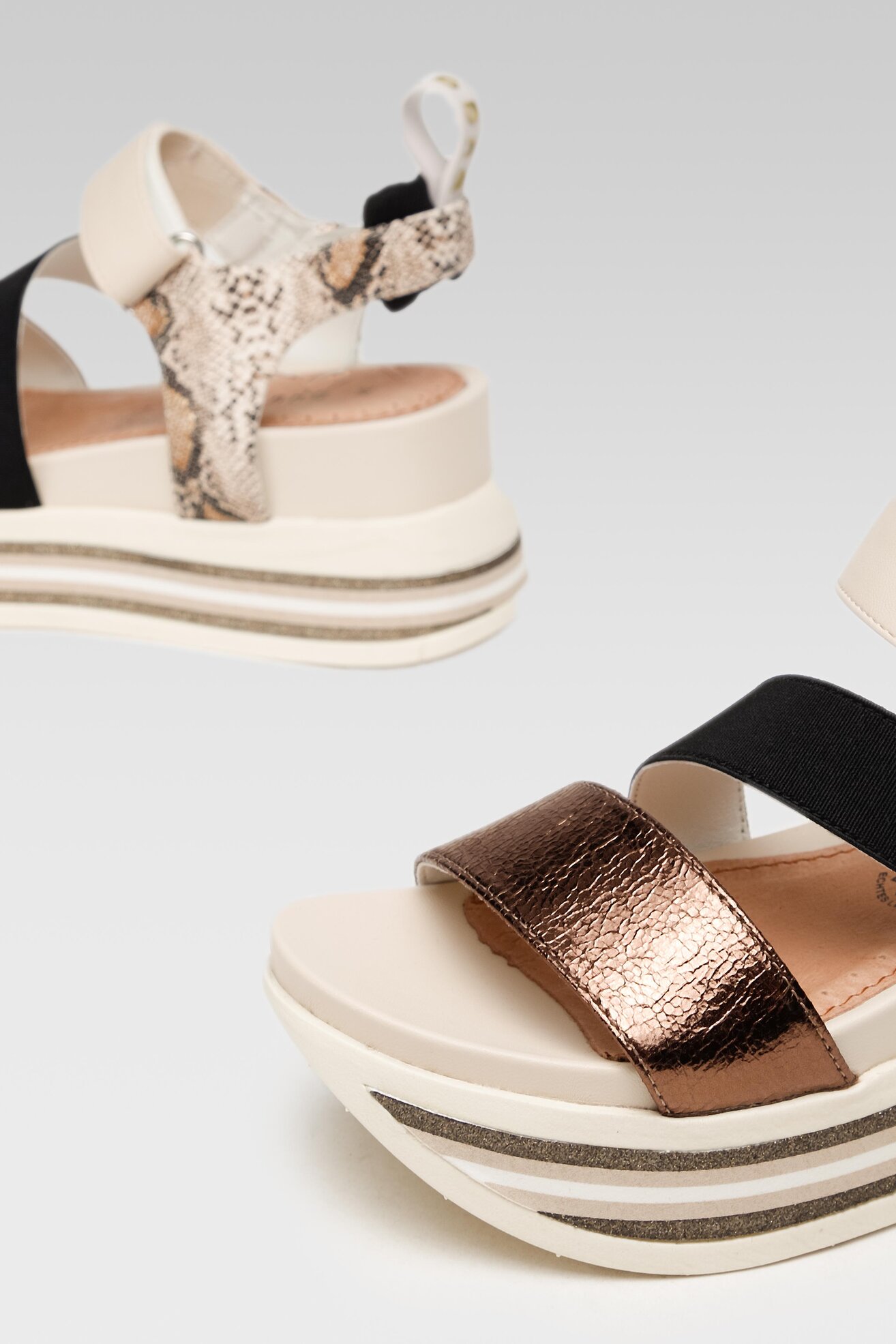 Sandały Bugatti 431-91483-5058-5281 Beżowy