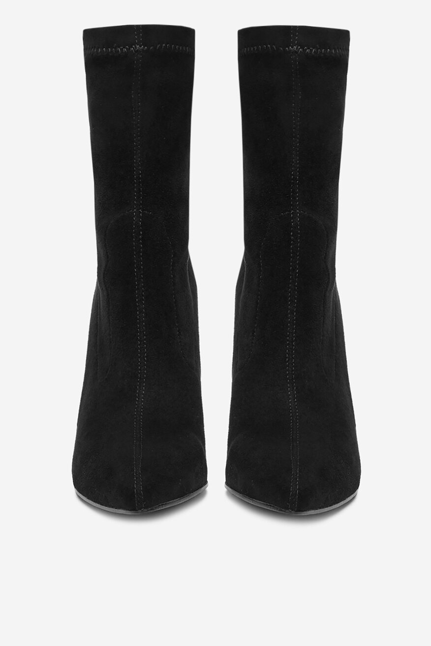 
                Kratke čizme Jenny CRNA - 5906751446287