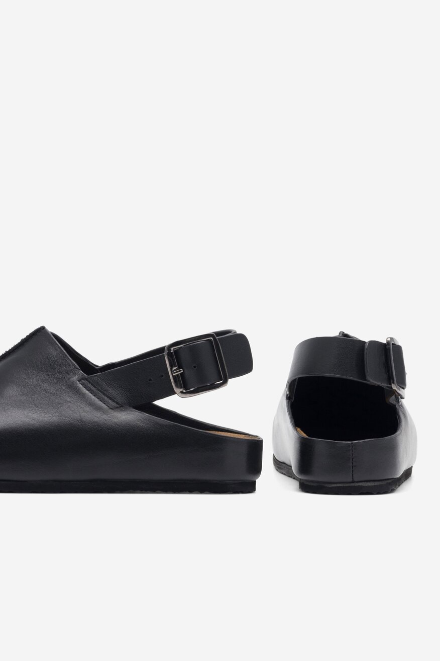 SIMPLE - Klapki mule skórzane - 5904862753867