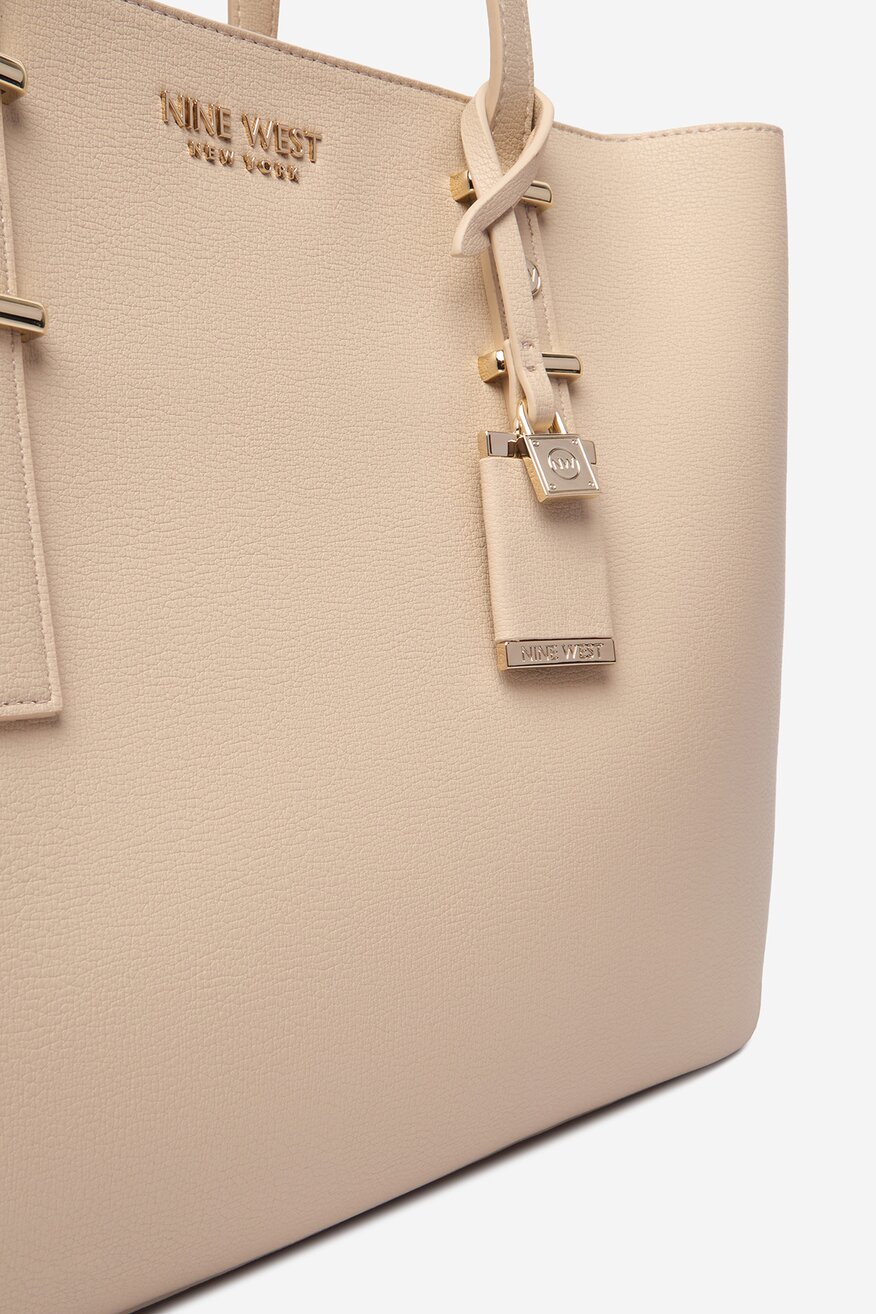 
                        Дамска чанта NINE WEST CEO-GRACEA-LDA8265 СЛОНОВА КОСТ - 5906751542569
