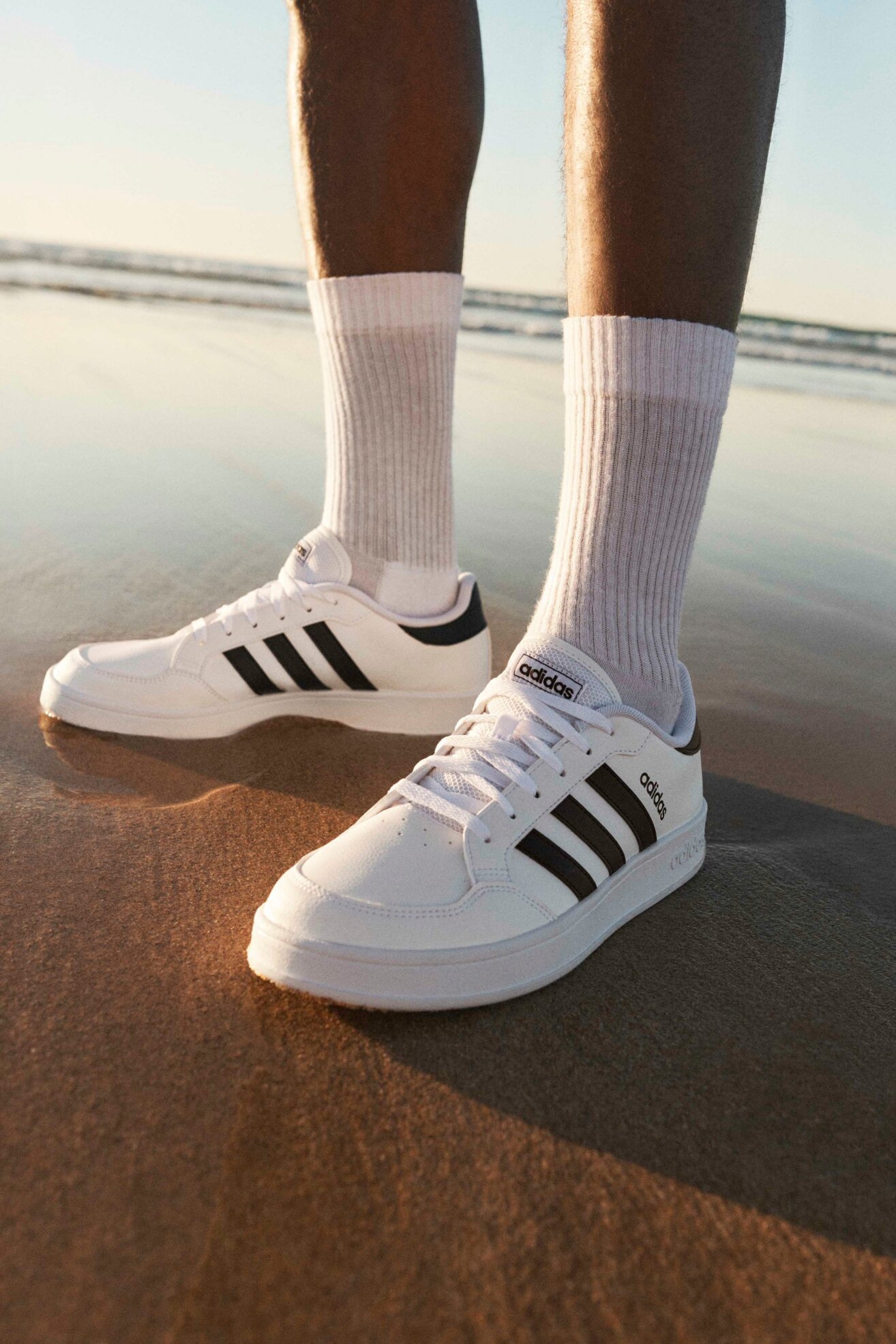 Obuwie sportowe adidas BREAKNET FX8707 Biały