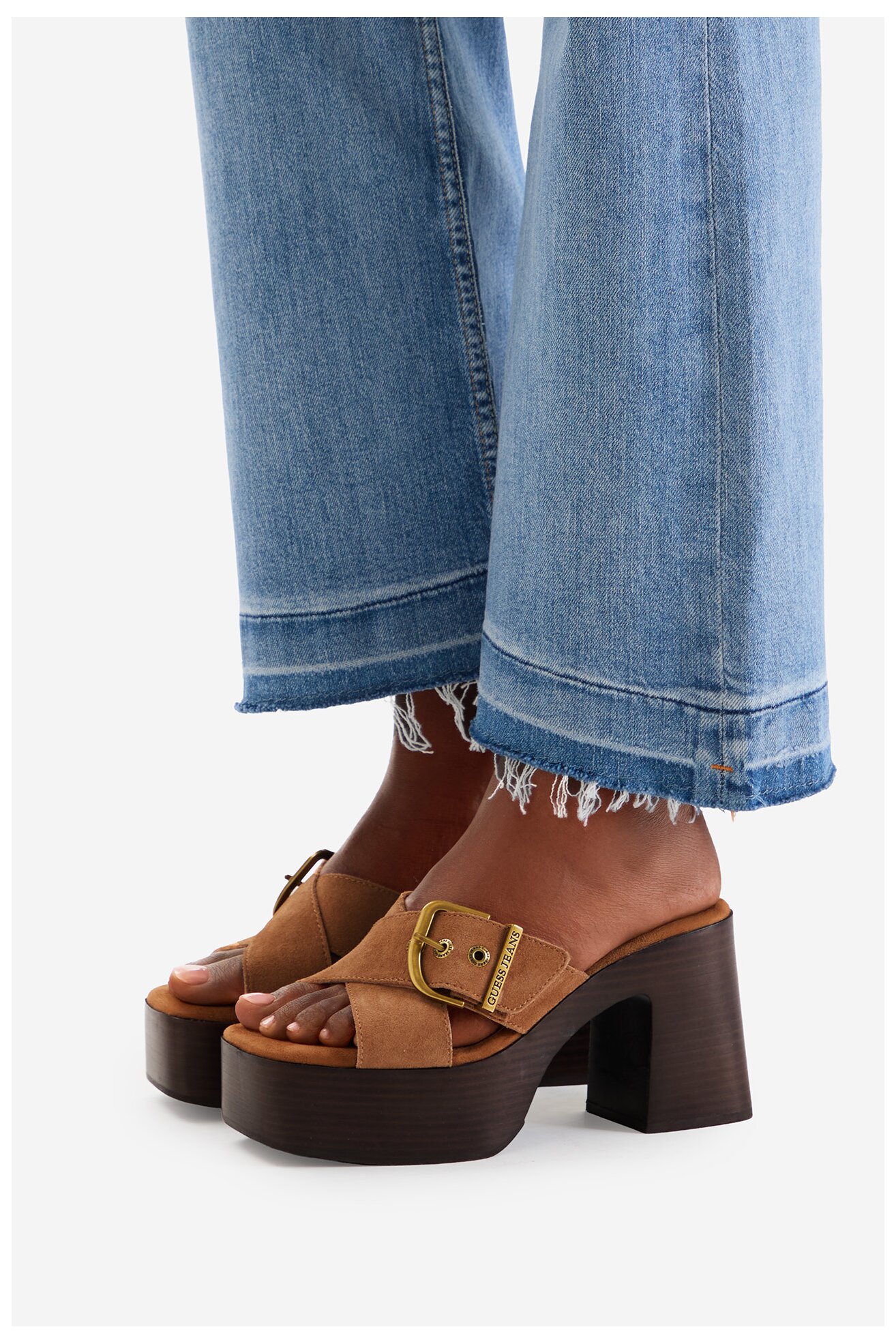 Шльопанець GUESS JEANS CEO-JD421-3 СВІТЛО-КОРИЧНЕВИЙ