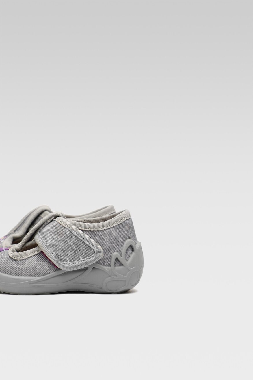 
                MB - Kapcie szare - 5904248834999