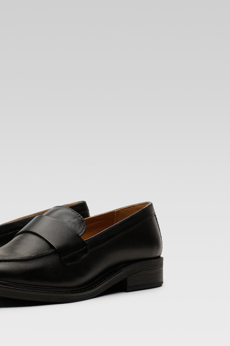 
                Половинки обувки Lasocki ЧЕРЕН - 5903698933917