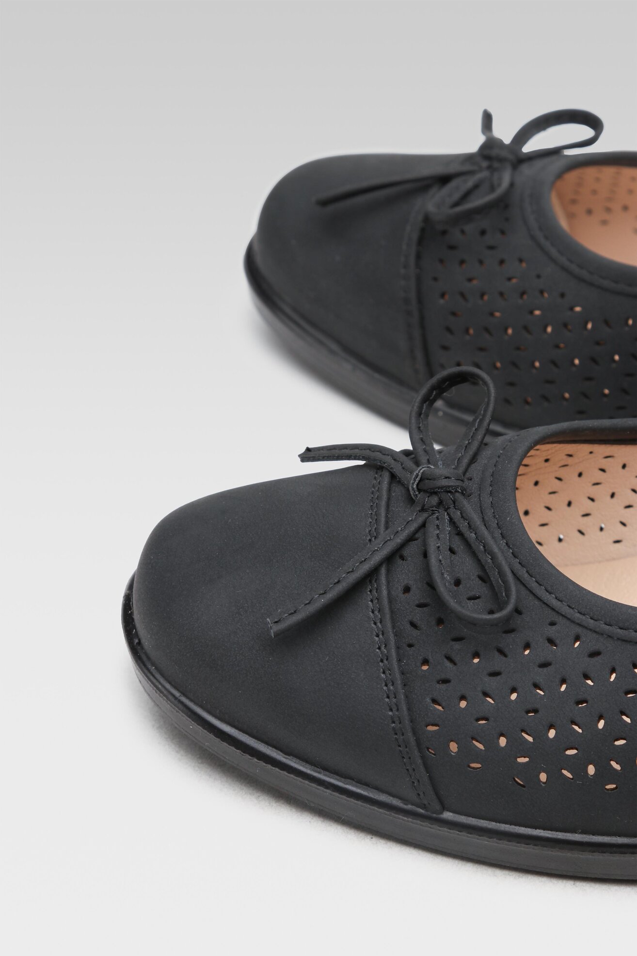 Напівчеревик Clara Barson JBZI-0511-15 ЧОРНИЙ