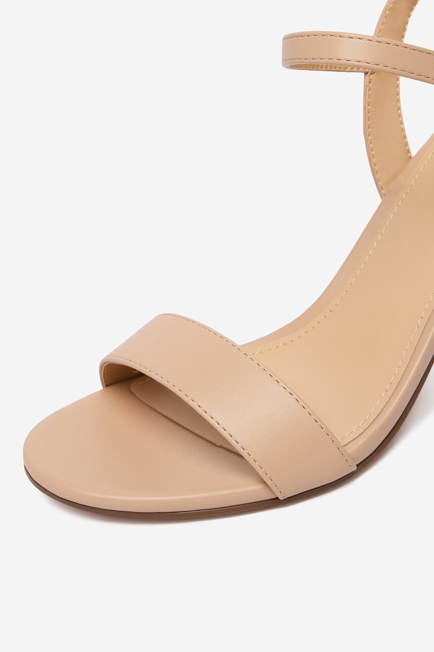 
                Сандалі Jenny БЕЖЕВИЙ - 5906751731659