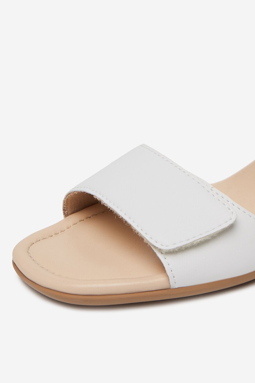 
                Remonte - Sandały skórzane - 2230078411318