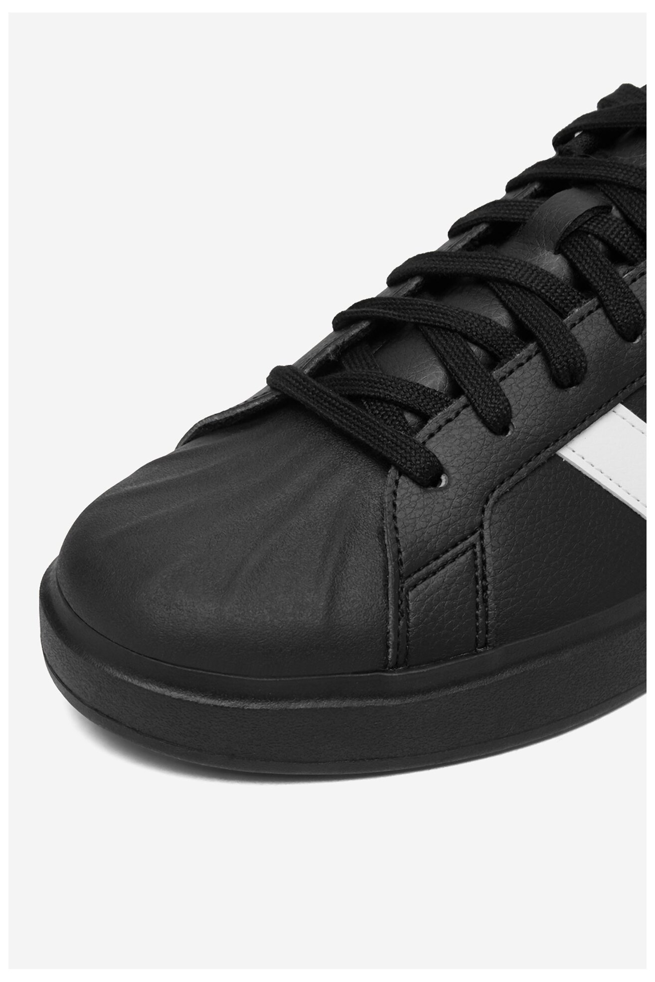 Sportcipő adidas CEO-STREETTALK JP8276 FEKETE