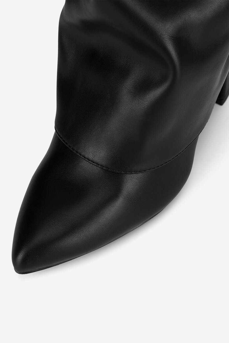 
                Ботуши DeeZee ЧЕРЕН - 5906751333426