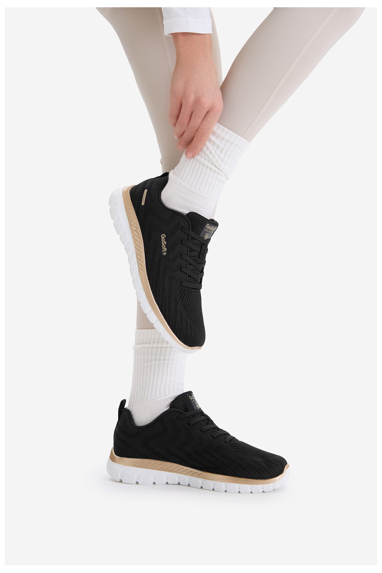 Obuwie sportowe Go Soft CEOWB-V15-1038 Czarny