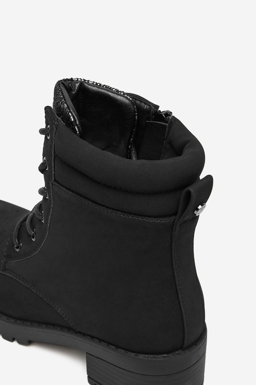 
                Csizma DeeZee FEKETE - 5906751294093