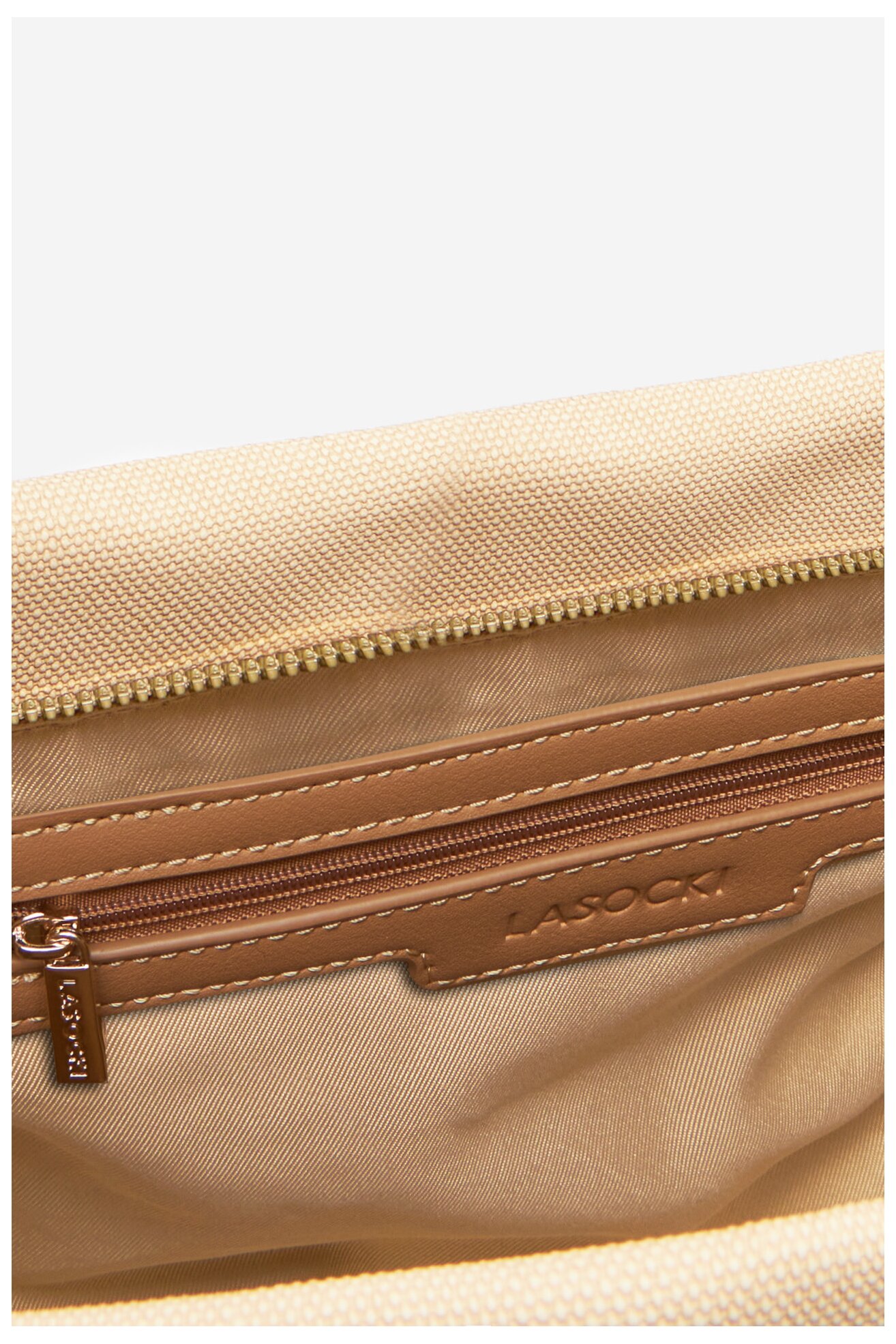 Дамска чанта Lasocki LSK-O-005-07 БЕЖОВ