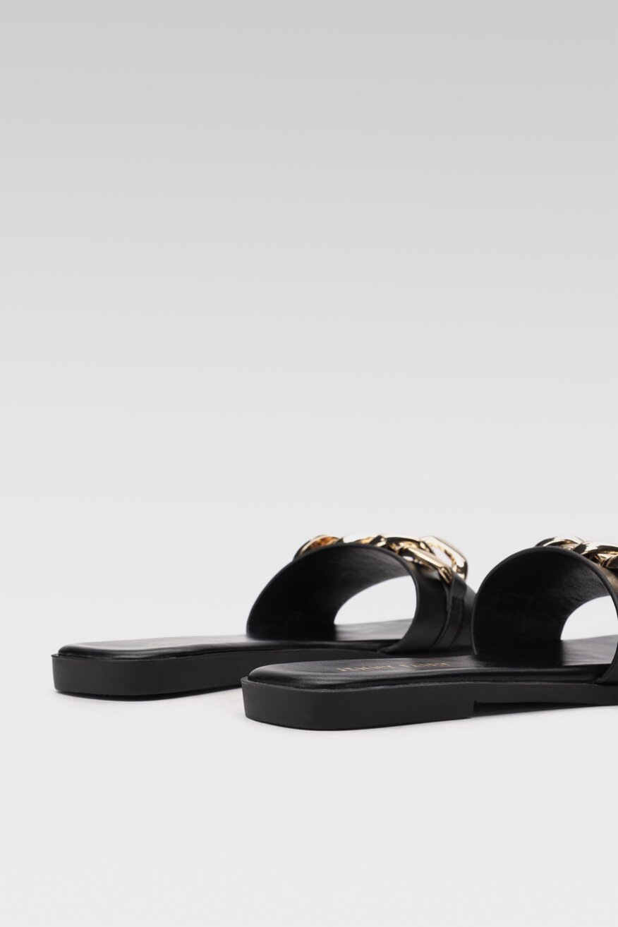 
                Jenny Fairy - Klapki z aplikacją czarne - 5903698379463