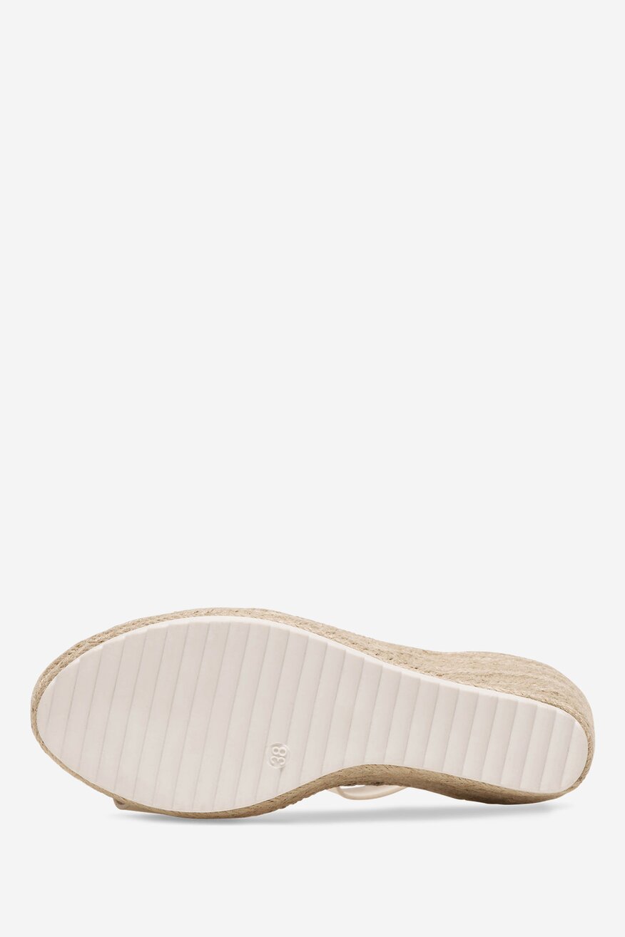 DeeZee - Sandały - 5905588602408