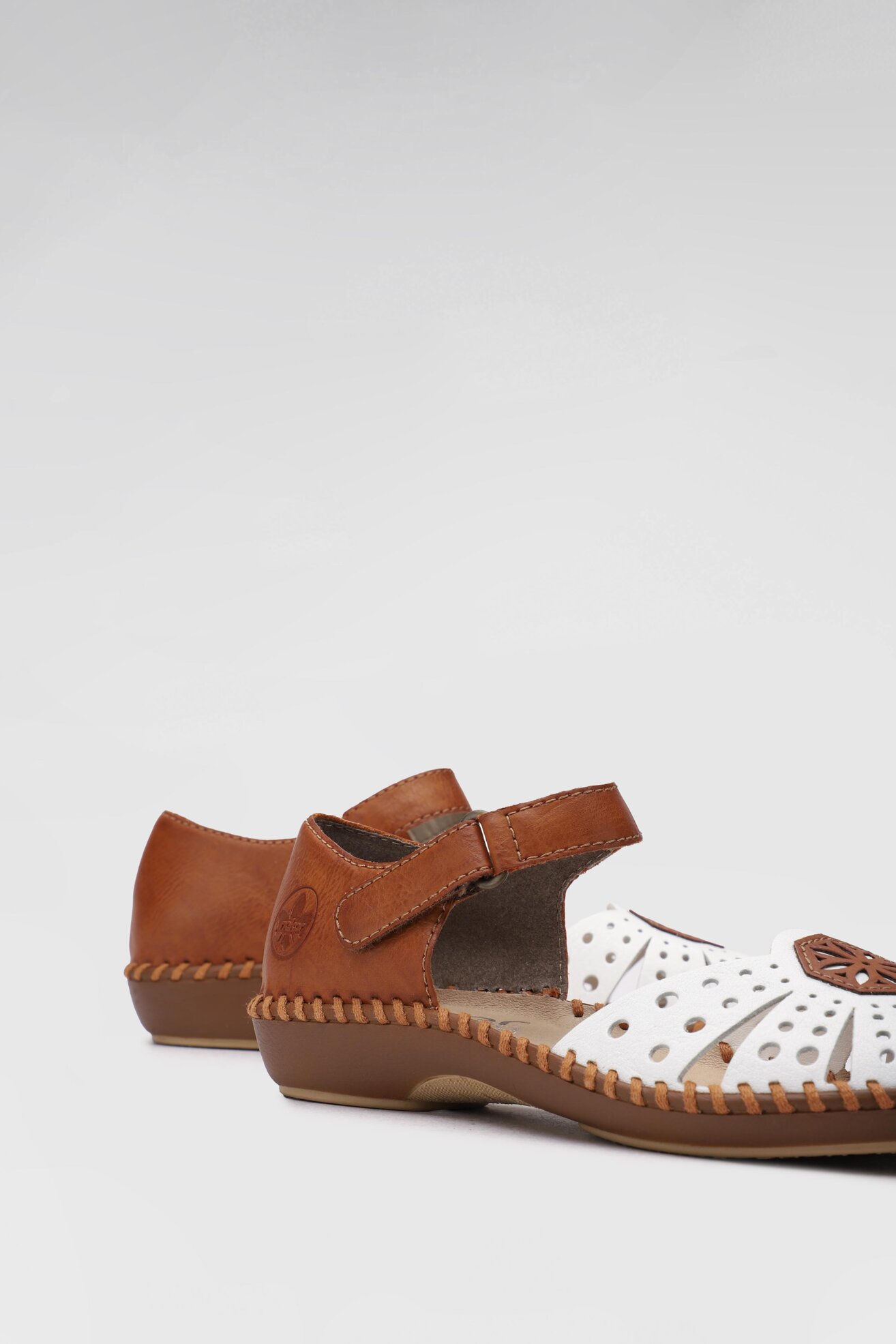 Sandały Rieker M1666-80 Biały