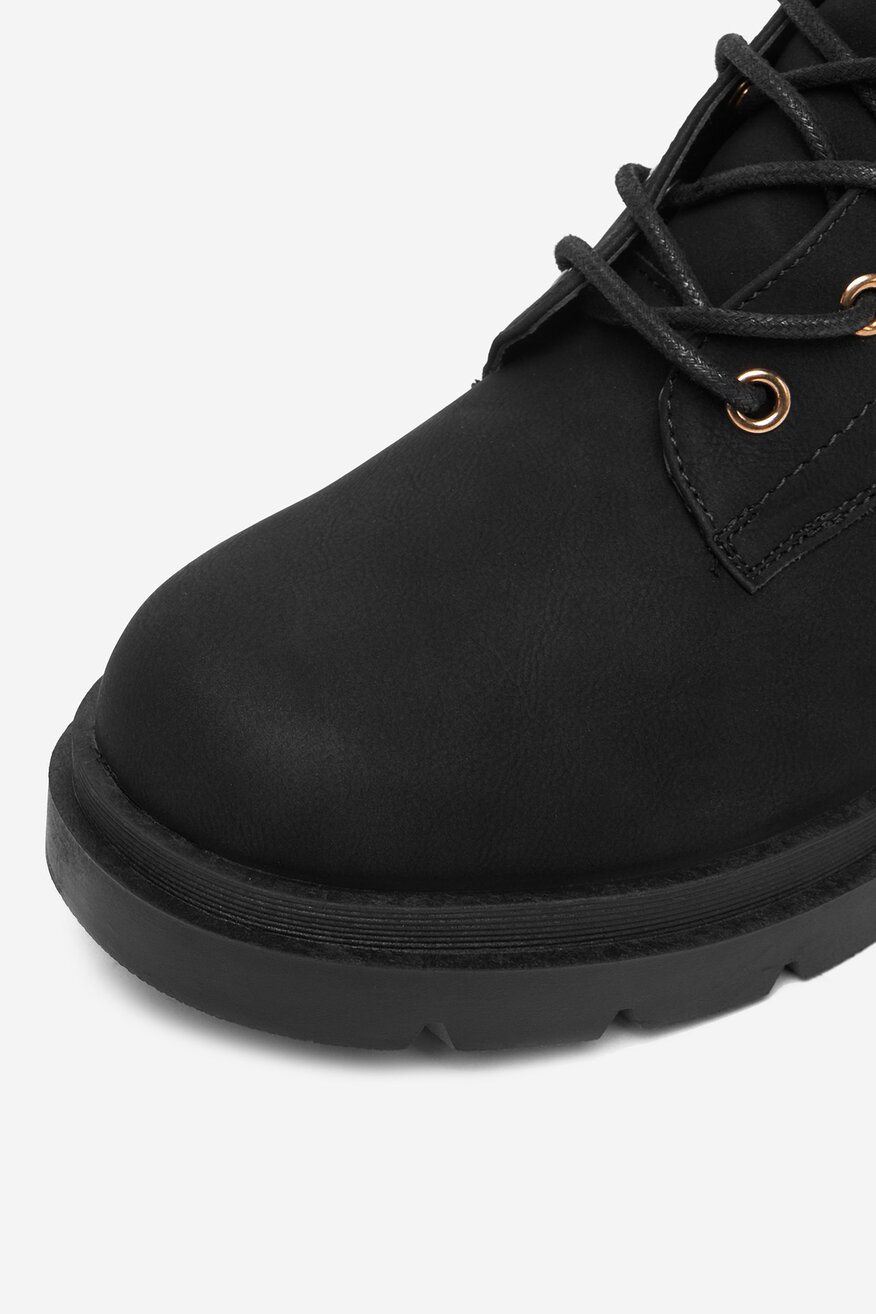 
                Боти DeeZee ЧЕРЕН - 5904410914412