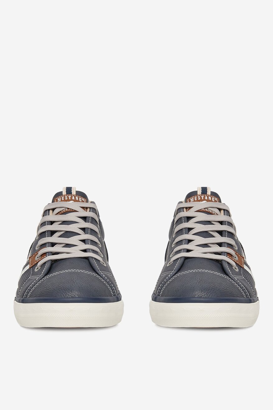 
                Mustang - Trampki - 5903419833809