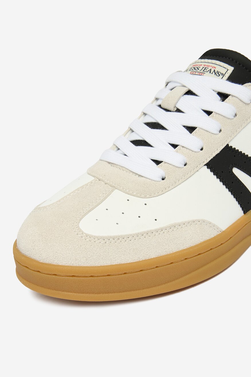 
                        Сникърси GUESS JEANS CWBEO-GJ20250516 СИВ - 5907964081630