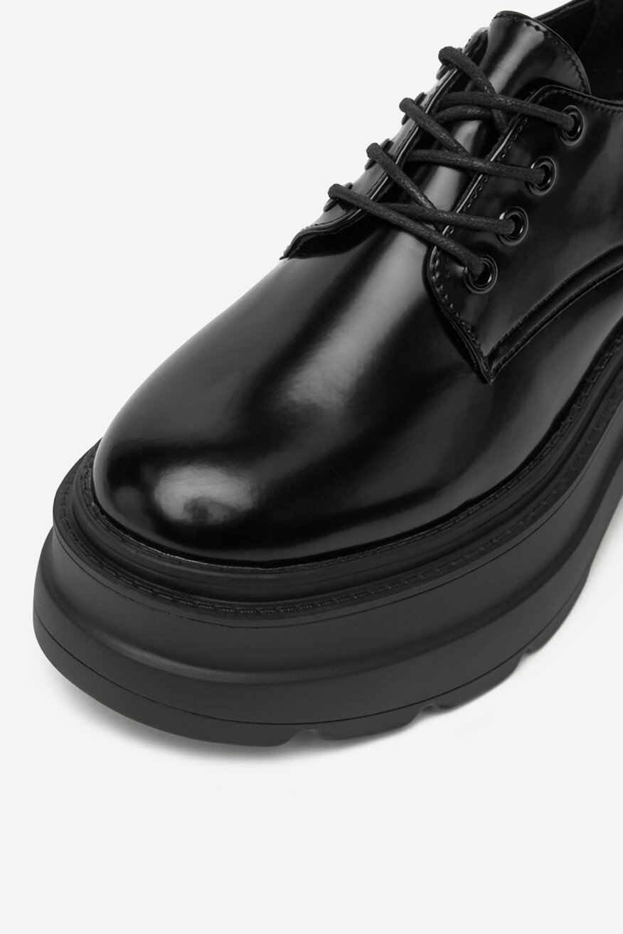 
                DeeZee - Półbuty - 5906751136744