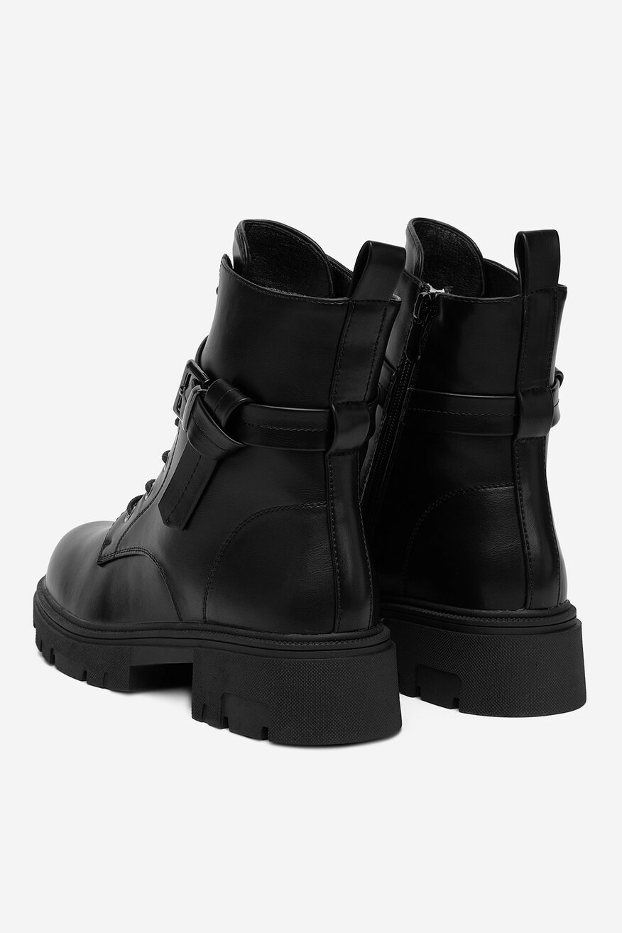 
                Боти DeeZee ЧЕРЕН - 5904410914566