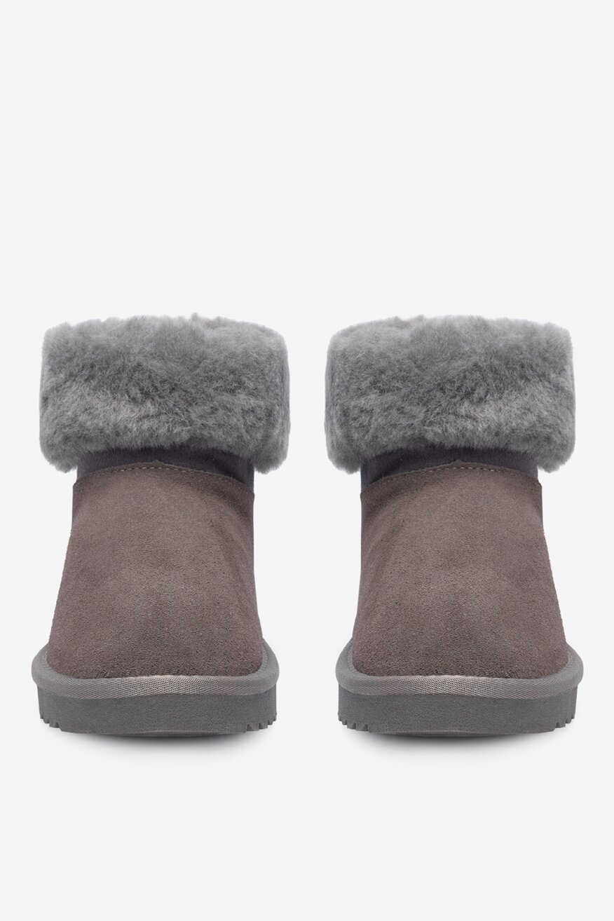 
                Боти DeeZee СИВ - 5904410749083