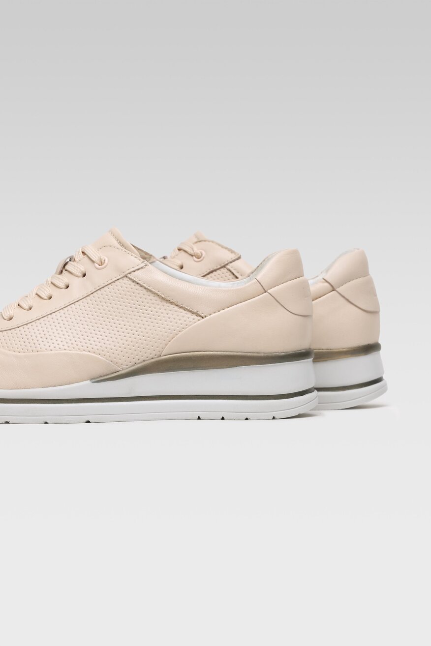 
                Lasocki - Sneakersy skórzane na koturnie - 5904862643229