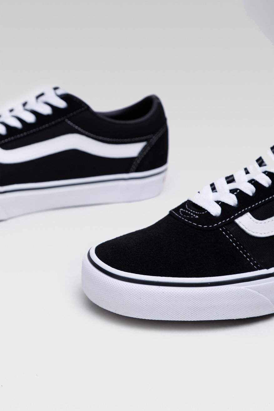 
                Vans - Skórzane trampki czarne - 5904248600488