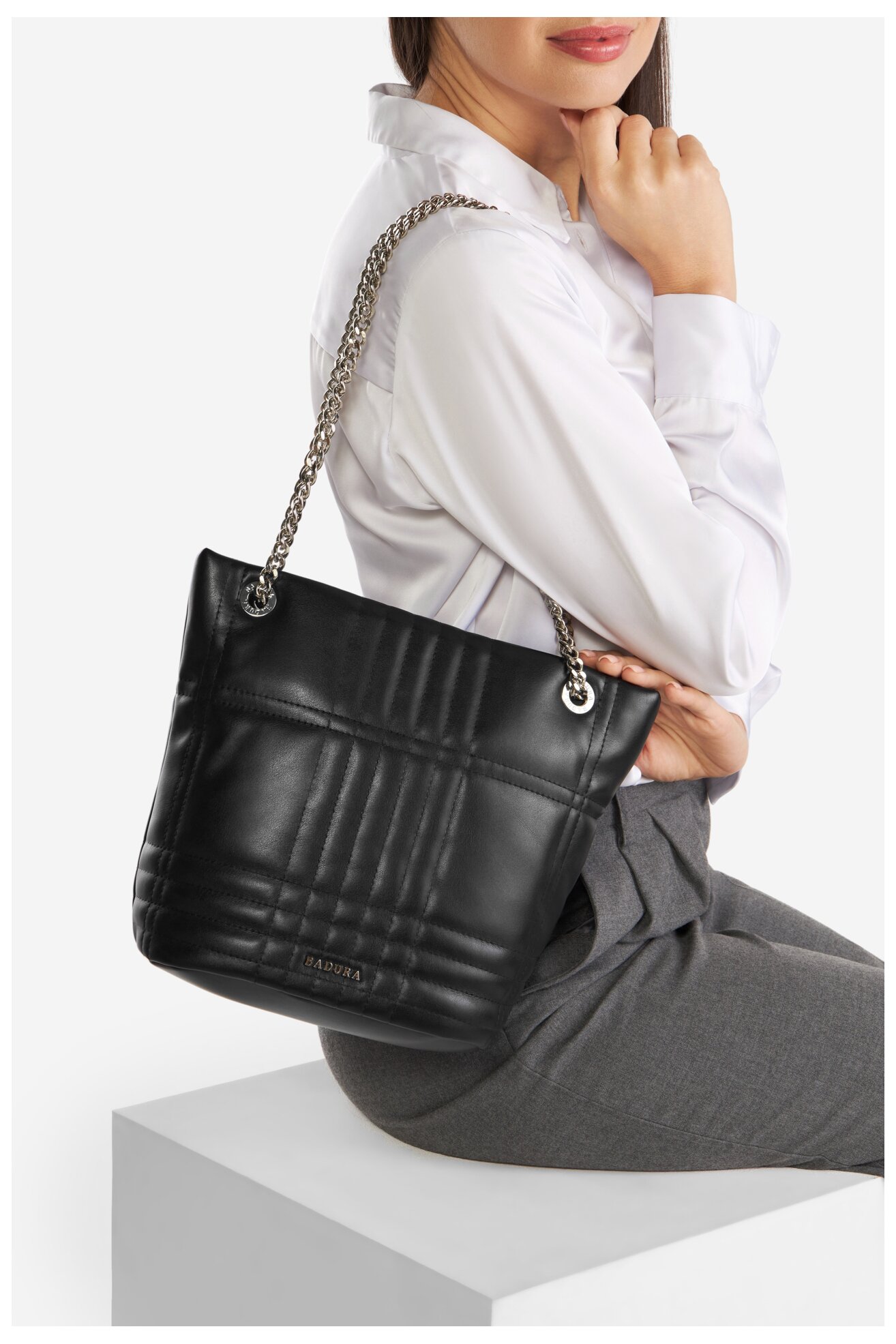 Kézitáska Badura JH6257-BR. FEKETE