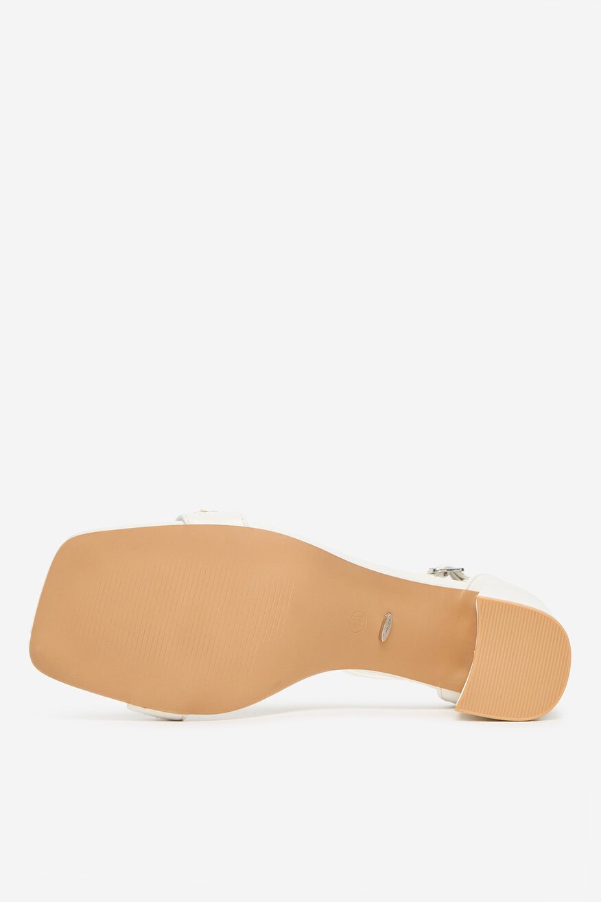 
                Sandale DeeZee ALB - 5904410873245