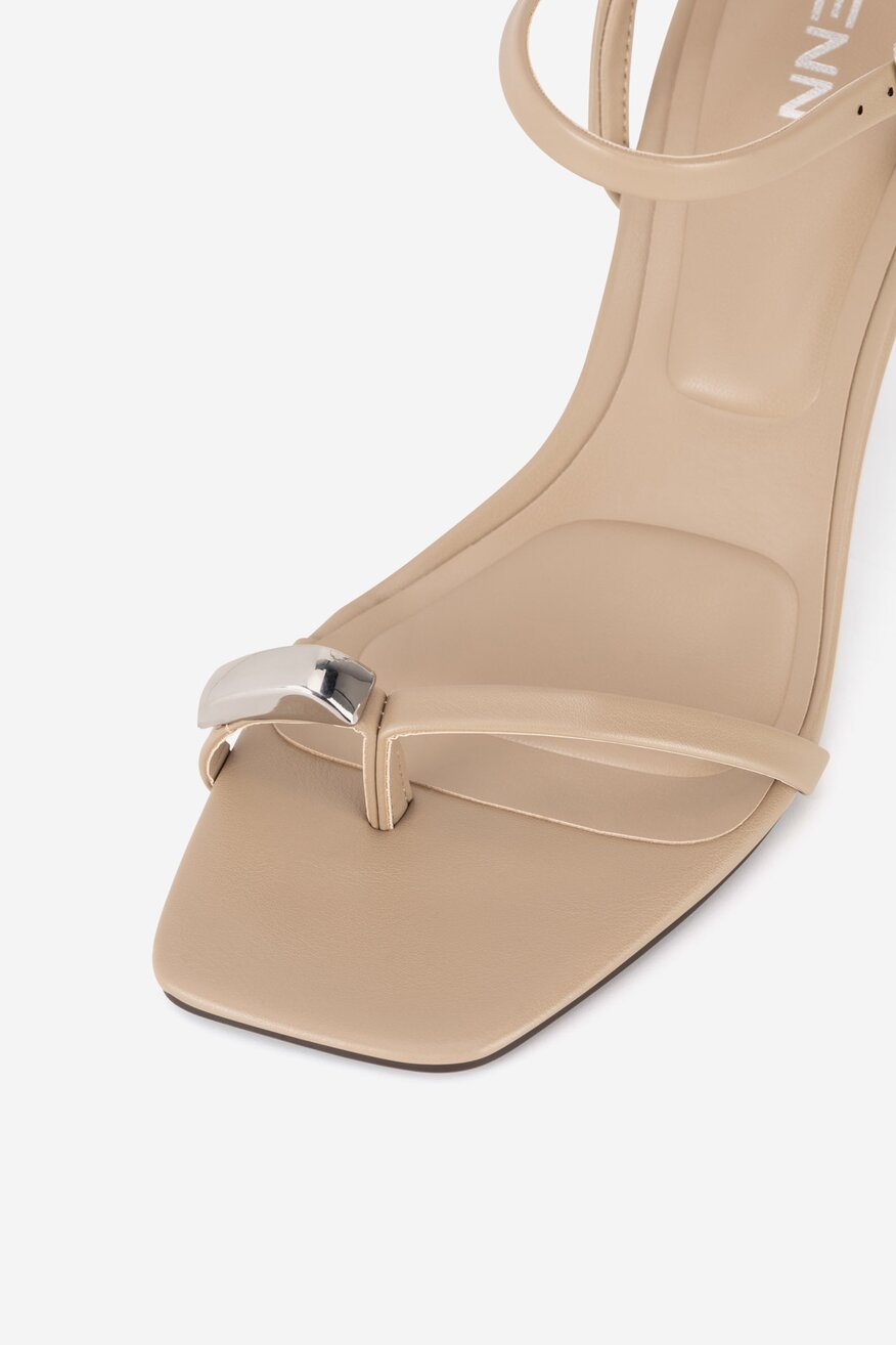 
                Сандали Jenny БЕЖОВ - 5903698762616