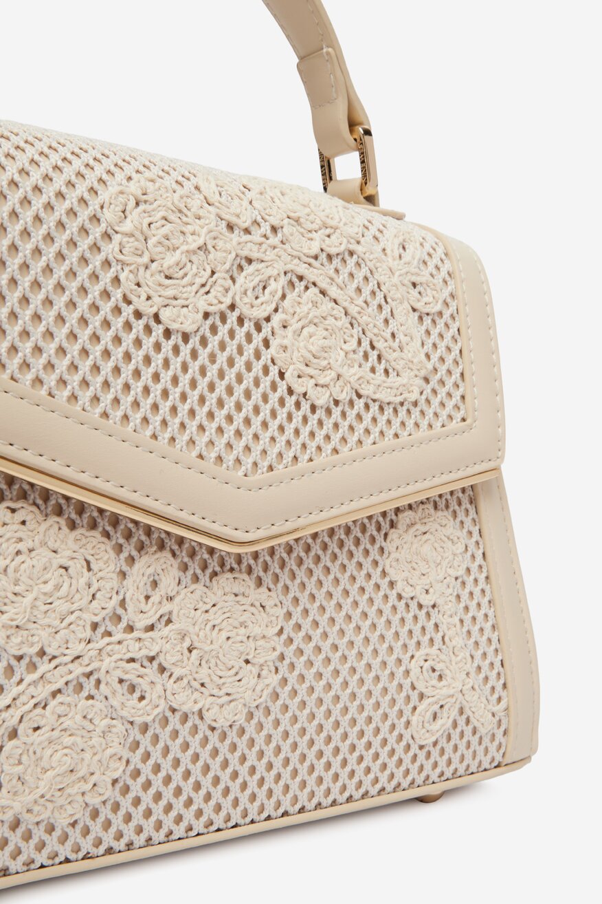 
                Дамска чанта NINE WEST БЕЖОВ - 5906751991602