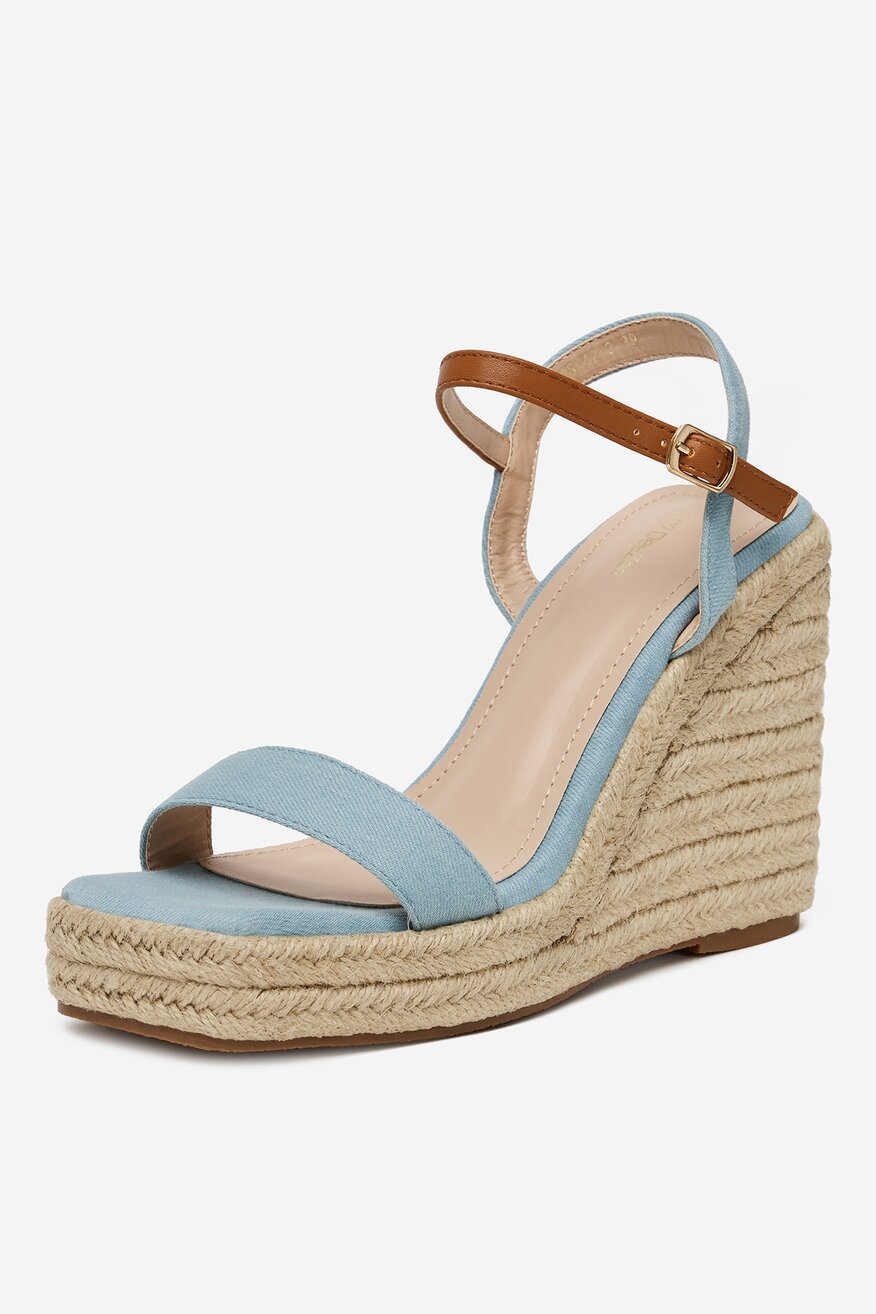 
                DeeZee - Espadryle na koturnie - 5904410845174