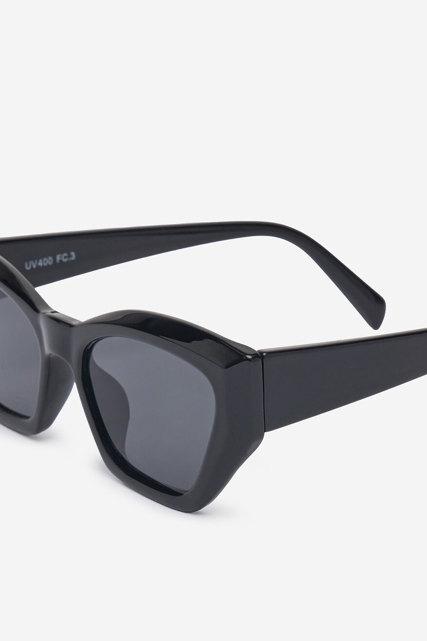 Ženske sunčane naočare Jenny CRNA - 5904862335124