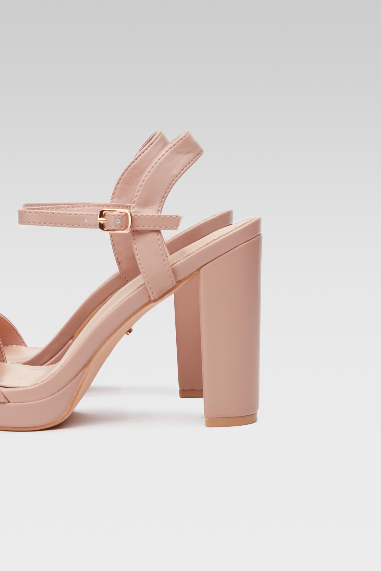 Сандали DeeZee KL-F3613-2 БЕЖОВ