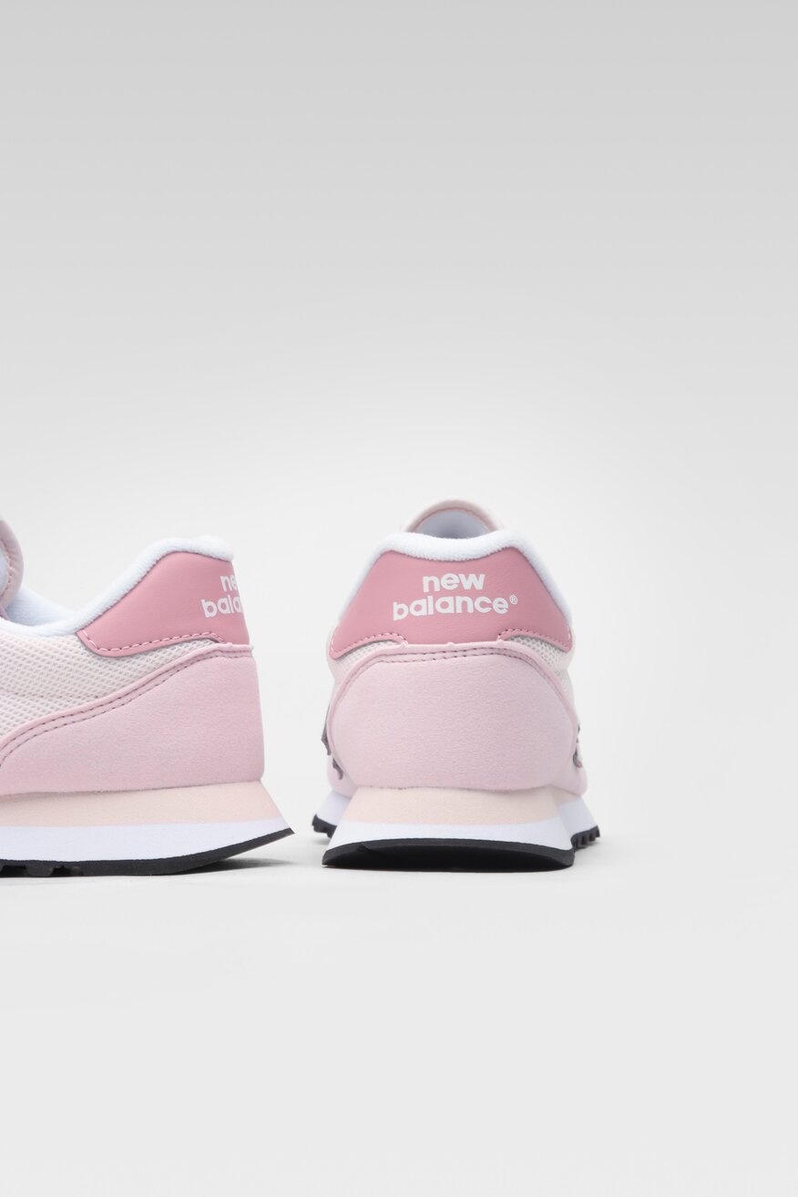 Кросівки спортивні New Balance РОЖЕВИЙ - 5904862462110