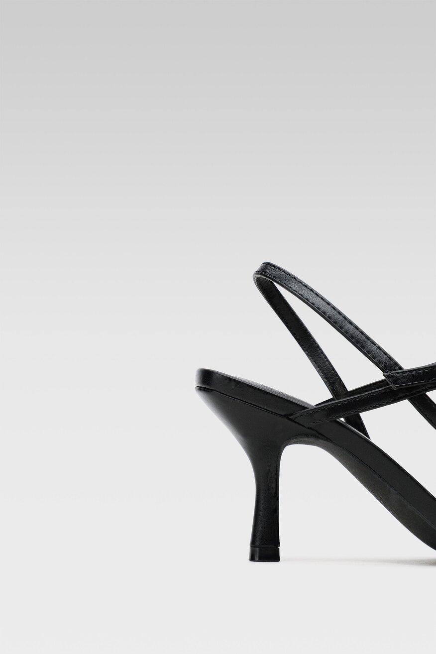 
                Jenny Fairy - Sandały na obcasie - 5904248701444