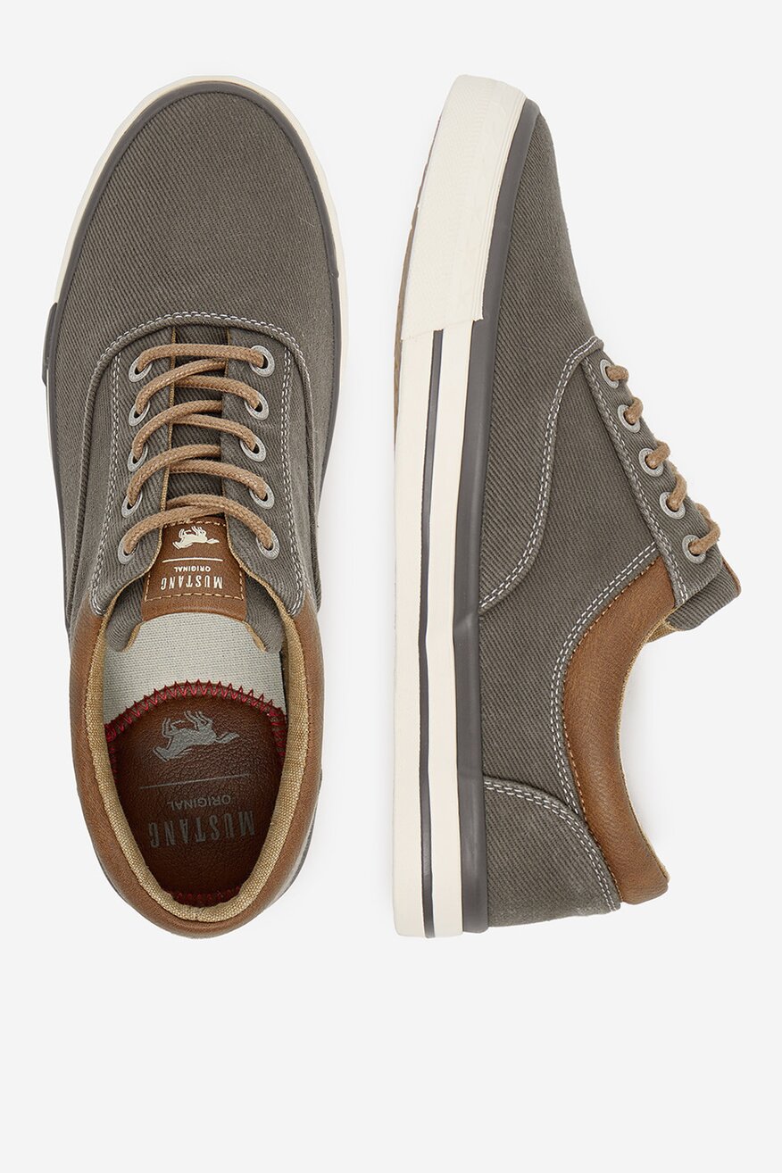 
                Mustang - Trampki - 5903419833359