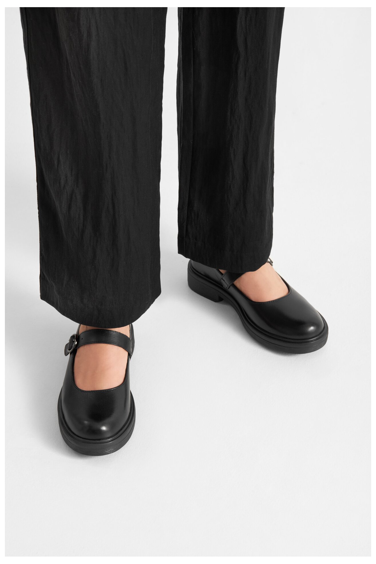 Baletanke Lasocki ARC-VIVIEN-04 CRNA