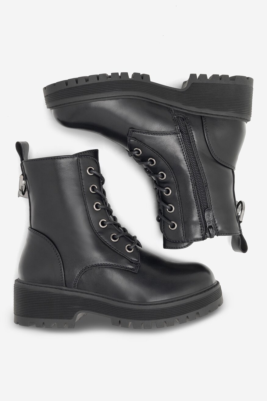 
                Bocanci DeeZee NEGRU - 5905588107477