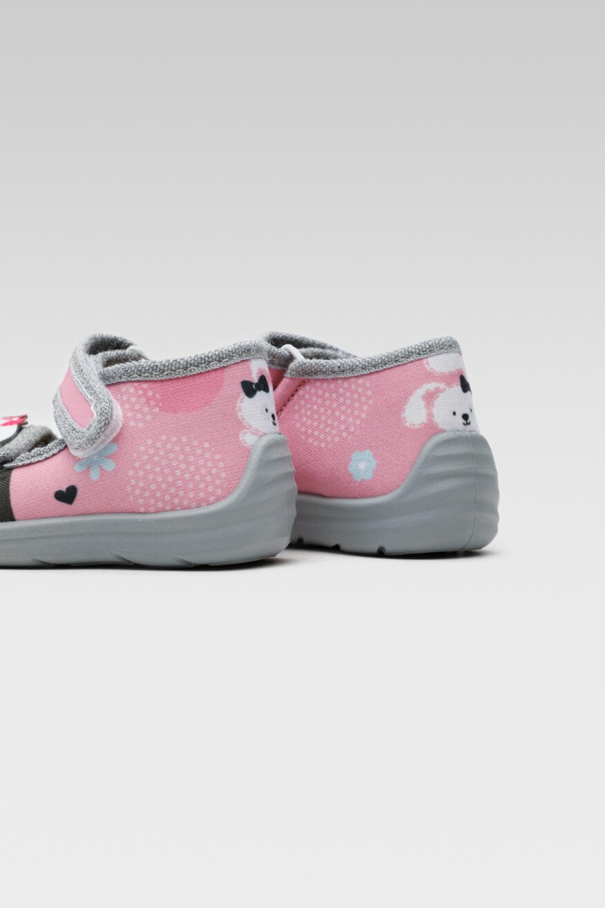 
                MB - Kapcie z aplikacją różowe - 5903698548876