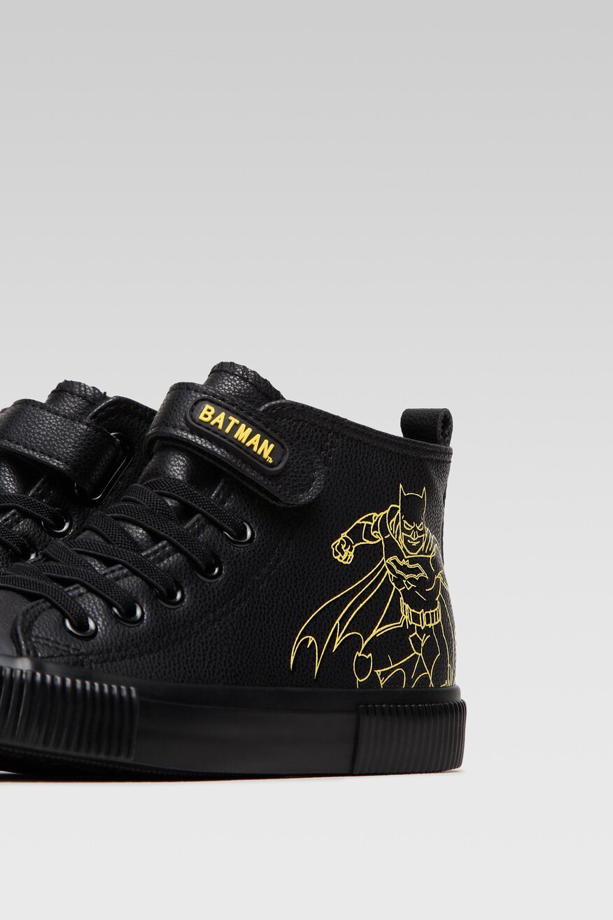 
                Batman - Trampki na rzepy - 5904862163277