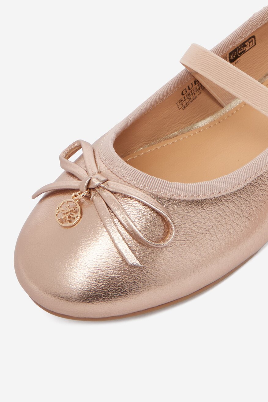 
                Балерина GUESS ЗЛАТИСТ - 5906751844861