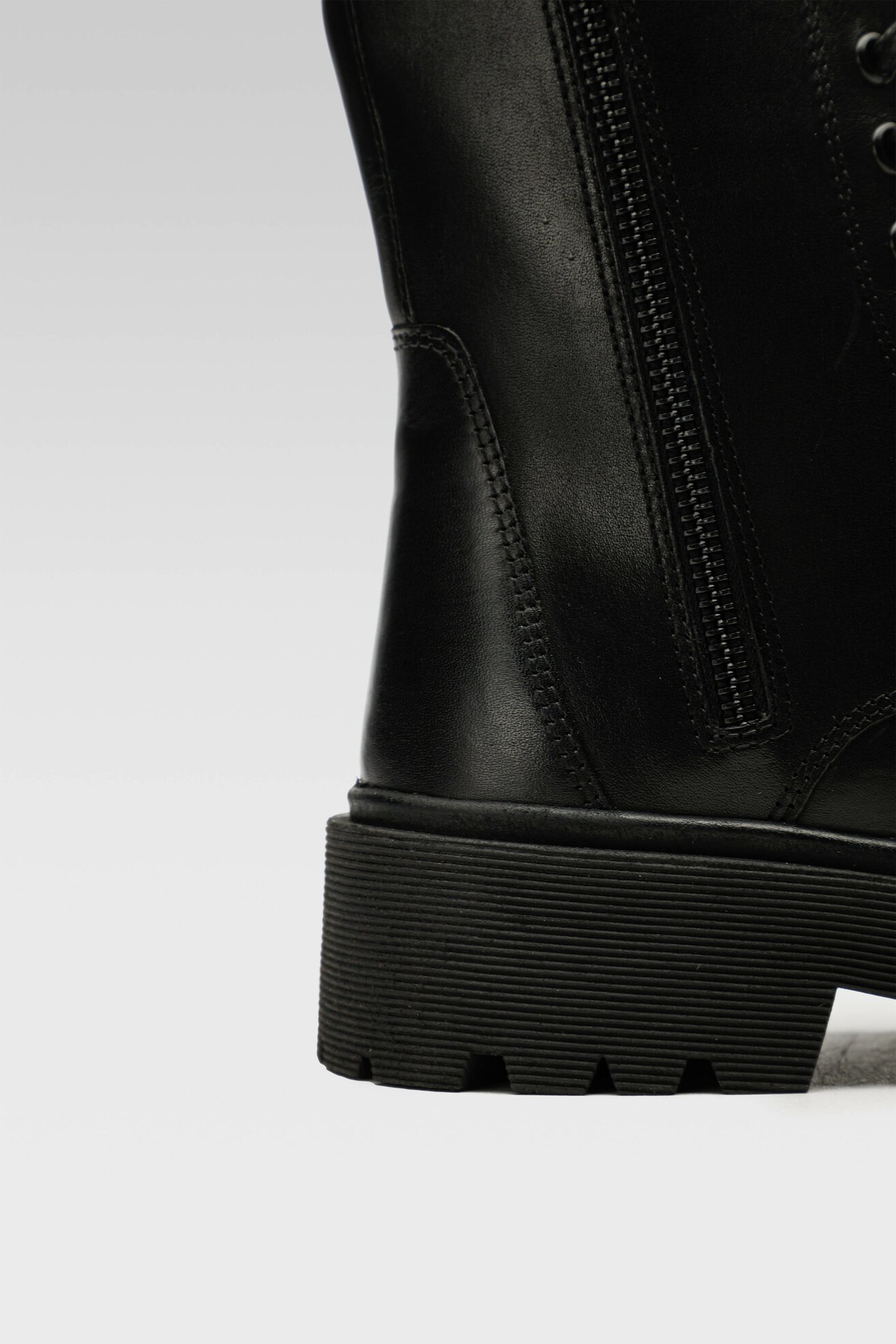 Bocanci Lasocki WB-ALESSIA-11 NEGRU