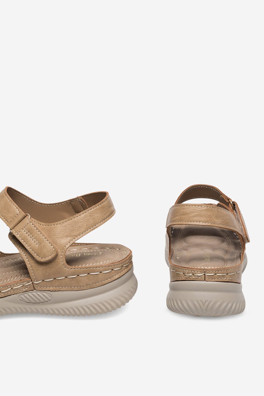 
                Сандалі Clara Barson БЕЖЕВИЙ - 5905588637042